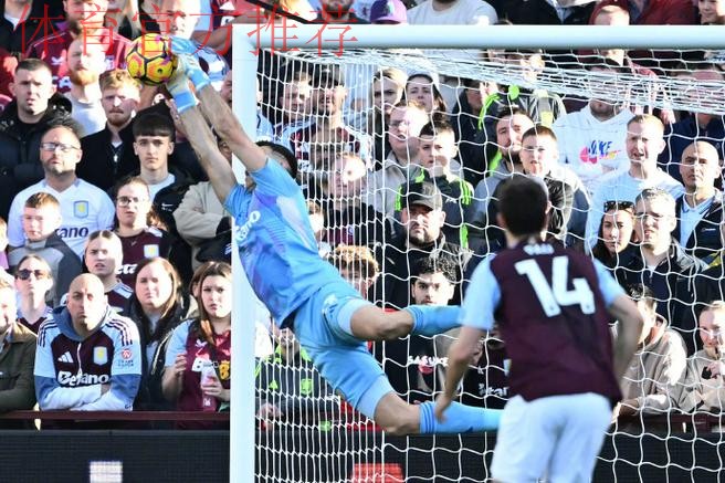 卡塞米罗vs伯恩茅斯全场数据：射门5射正1进球1，关键传球1