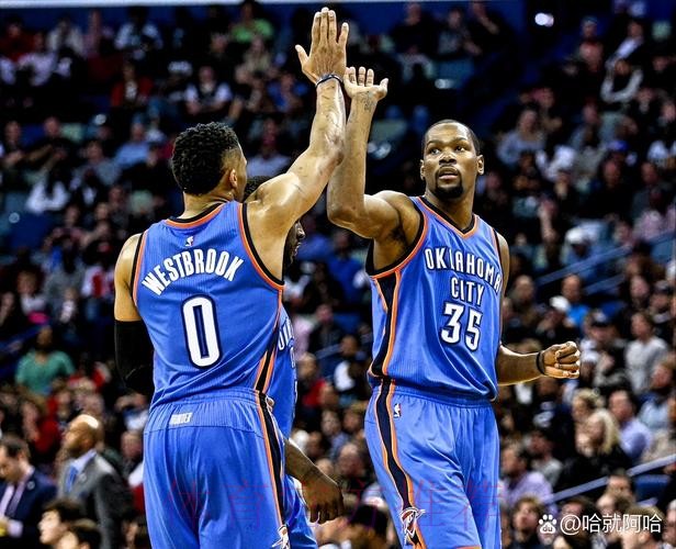 威少今日15分6篮板10助攻,面对杜兰特已取得12胜7负 威少今日15分6篮板10助攻,面对杜兰特已取得12胜7负