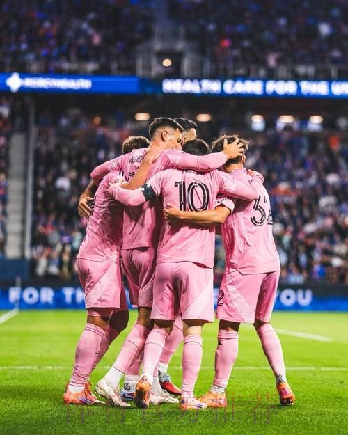 4-0!迈阿密进东部决赛 38岁梅西半场助攻戴帽+头槌轰生涯第896球 4-0!迈阿密进东部决赛 38岁梅西半场助攻戴帽+头槌轰生涯第896球